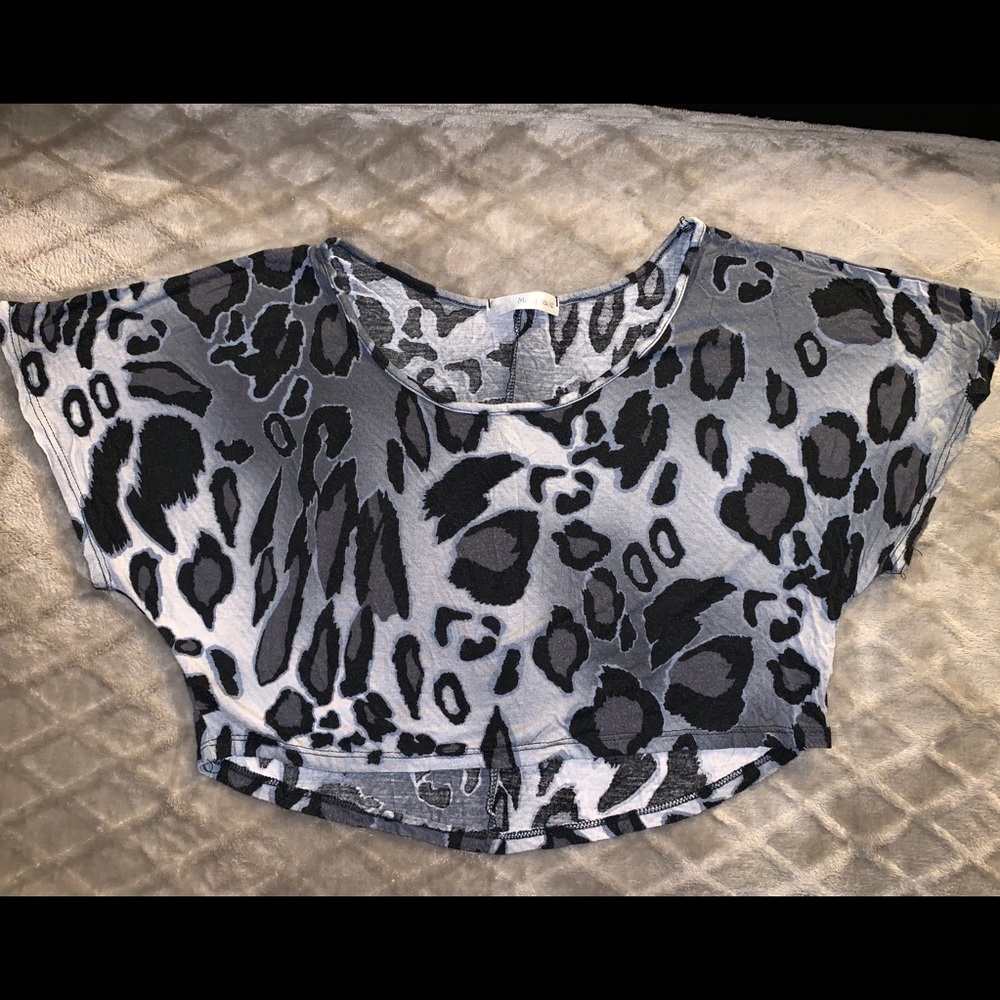 Leopard print crop top